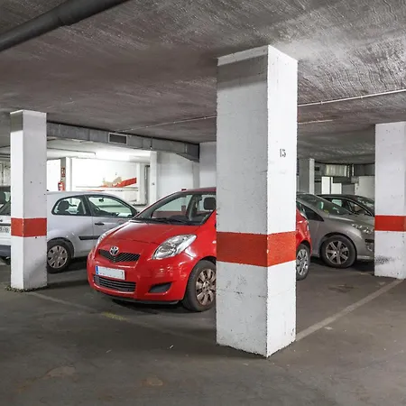 Coral & & Parking דירה *
